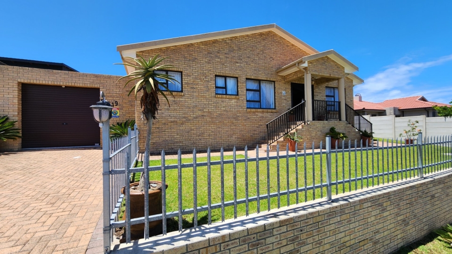 3 Bedroom Property for Sale in Seemeeu Park Western Cape